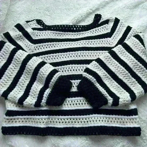 Apiece Apart Black White Striped Open Crochet Knit Slouchy Pullover Sweater Larg - Picture 4 of 4